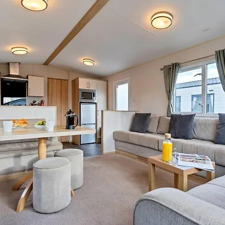 Tattershall Lakes: Sally'S Superior Stay Exterior photo